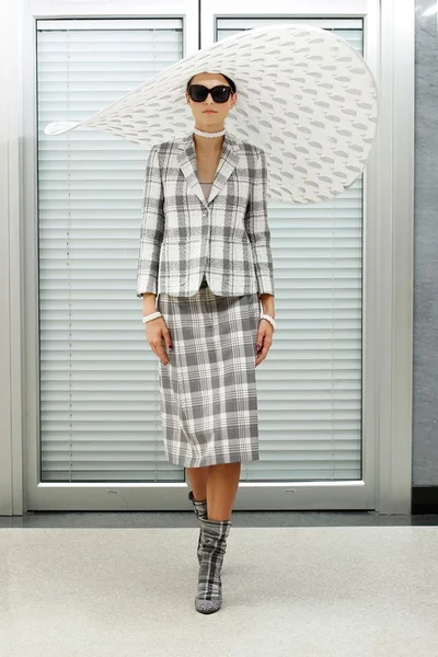 Look 1